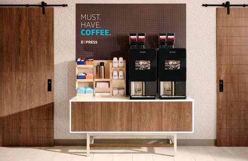 Greenville Hotel | Holiday Inn Express Hotel & Suites Greenville by IHG