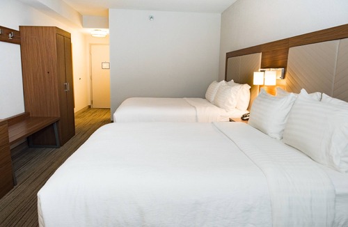 Kreole Hotel | Holiday Inn Express Moss Point by IHG