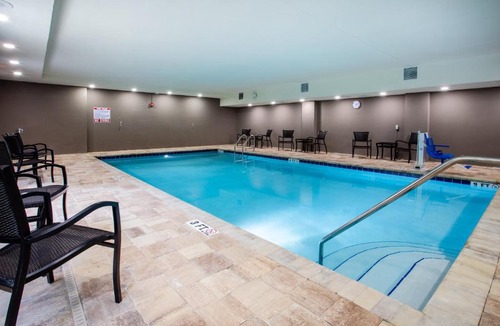 DeLand Hotel | Holiday Inn Express & Suites - Deland South by IHG