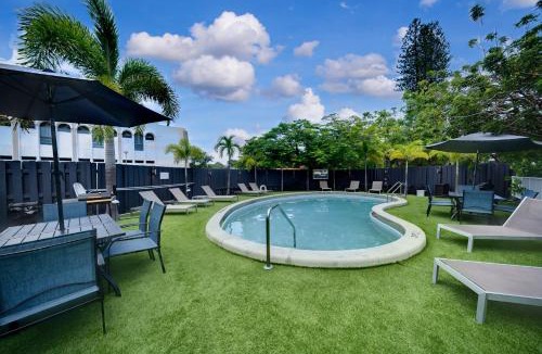 Victoria Park Apartment | Holiday Park Apartments by Lowkl