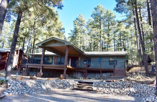 Ruidoso Ski Chalet | Holladay's Escape