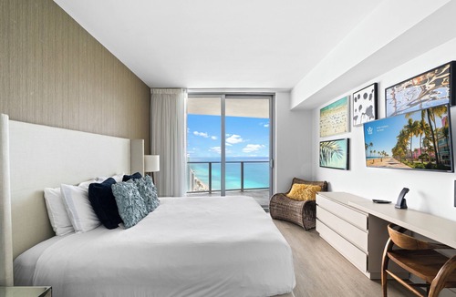 Hollywood South Central Beach Apartment | Hollywood Beach Condos