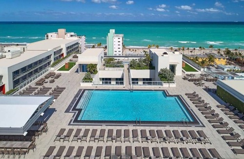 Hollywood Apartment | Hollywood Beachfront Apartment at COSTA