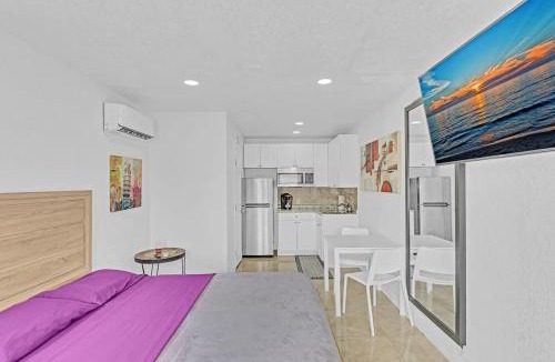 Royal Poinciana Apartment | Hollywood Luxury Hotel Like House By Beach #192