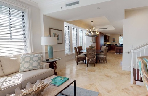 Marathon House | Home Away from Home Pet Friendly - Marlin Bay