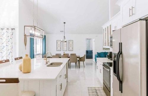 Buena Ventura Lakes House | Home w/pool at 17 min Disney World