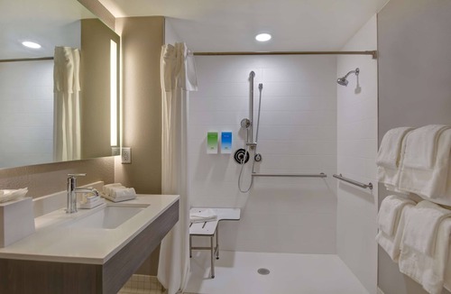 Ellinor Heights Hotel | Home2 Suites by Hilton Ormond Beach Oceanfront