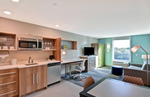 Terrace Park Hotel | Home2 Suites by Hilton Tampa USF Near Busch Gardens
