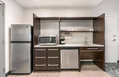 Ferry Pass Hotel | Home2 Suites by Hilton Pensacola I-10 at North Davis Hwy