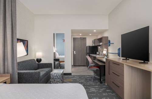 Riverview Hotel | Home2 Suites By Hilton Riverview Tampa