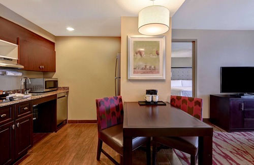 Albuquerque Hotel | Homewood Suites by Hilton Albuquerque Airport