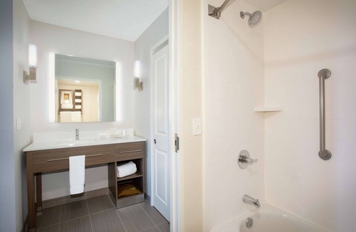Northeast Heights Hotel | Homewood Suites by Hilton Albuquerque-Journal Center