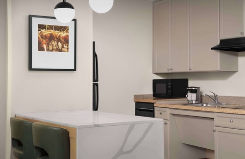 Irving Hotel | Homewood Suites by Hilton Irving - DFW Airport