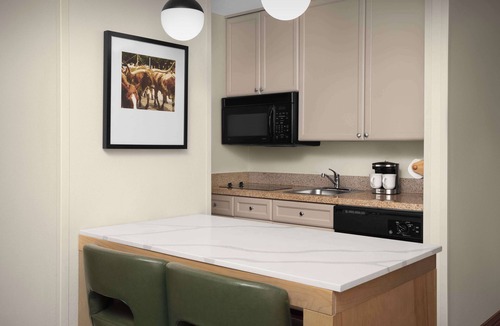 Irving Hotel | Homewood Suites by Hilton Irving - DFW Airport