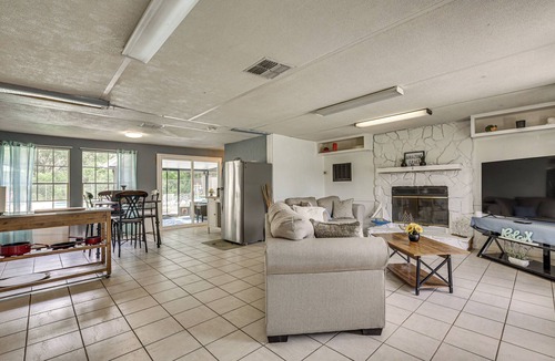 Homosassa House | Homosassa Getaway w/Pool & Refreshed Lanai