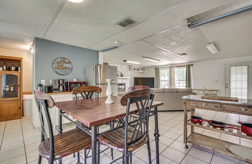 Homosassa House | Homosassa Getaway w/Pool & Refreshed Lanai