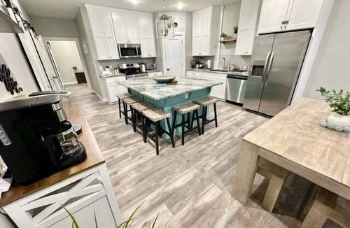 Port O Connor House | HONEY HOLE with Pool and Hot Tub Bring Pets Add Fees