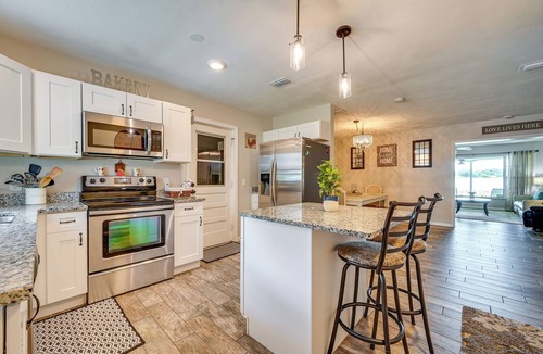 Winter Haven House | Hook, Line & Leisure: Lakefront Gem w/Porch!