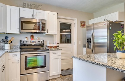 Winter Haven House | Hook, Line & Leisure: Lakefront Gem w/Porch!