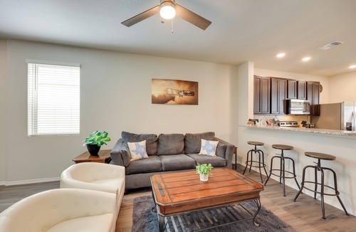 West San Antonio House | Hot Tub Haven w/Game Loft: 6 Mi to AFB!