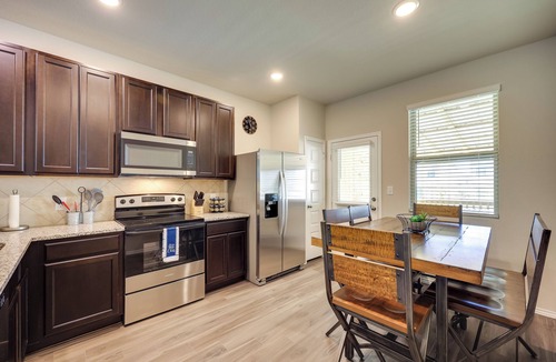 West San Antonio House | Hot Tub Haven w/Game Loft: 6 Mi to AFB!