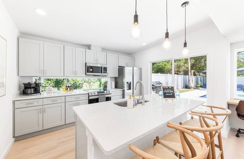 St. Augustine House | Htd Pool w/Arcade, Firepit, Putting Green,GolfCart Access, 1.2 miles to Downtown
