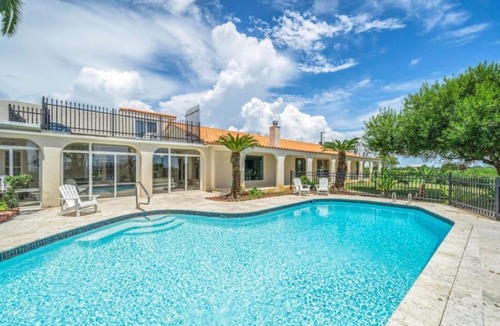 Galveston House | Huge, spacious villa with private pool and game room on 5 acres