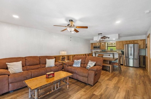 Branson Condo | Huntin', Fishin' & Lovin' Every Day - Lake Life!