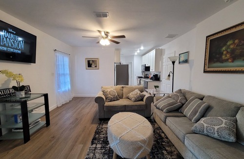 Tallahassee Apartment | [I0B/5B] a duplex, sleep 16+, 4 mins FSU (126)