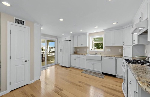 Ship Bottom House | Immaculate 4 bed/2.5 bath home in the heart of Ship Bottom