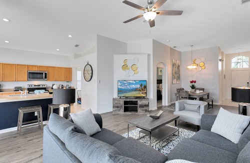 Buena Ventura Lakes Villa | Immaculate 4 bedrooms 3 bathroom is exceptional for your next vacation