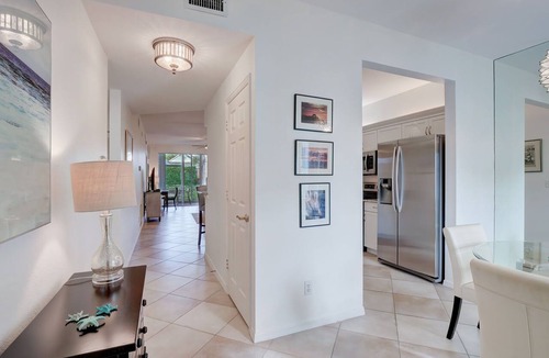 Pelican Bay Condo | Impeccable 2BR/2BA condo, world class Pelican Bay amenities ! Save 10% monthly