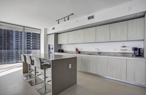 Hollywood South Central Beach Condo | Incredible oceanfront apartment with breathtaking views - 22th floor