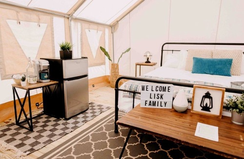 Osprey RV Rental | Incredible Tented Cabin with Stunning Forest Views in Sarasota, Florida
