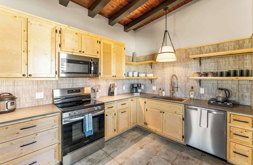 Leadville Condo | Infrared Sauna | 2-min to Main St | 2BR Views