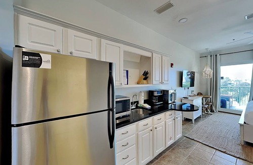 Rosemary Beach Condo | Inn at Seacrest #303 - Seaside Sunrise | Luxe Studio, Resort Amenities + 2 Bikes