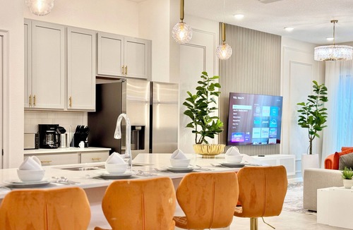 Florida Central Atlantic Coast House | Int. Drive Prime Location, w/PVT Pool, BBQ, Themed rooms & Resort Access