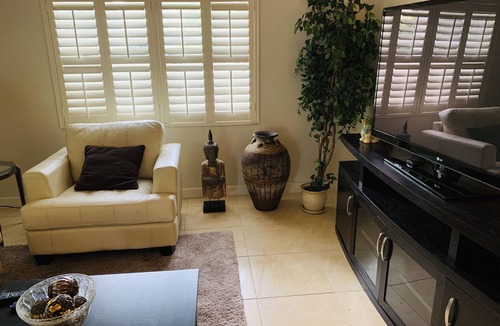 Deerfield Beach Apartment | Intracoastal Key West style Apartment- Walk to beach and restaurants