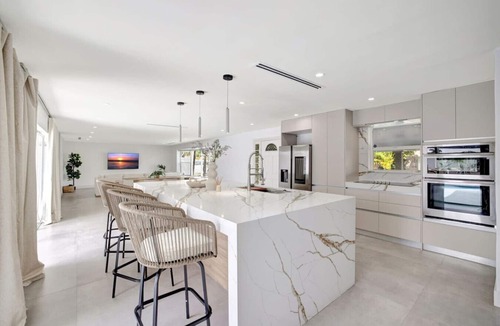 Coral Ridge Isles House | Intracoastal Villa | Pool + 40ft Dock | Sleeps 8