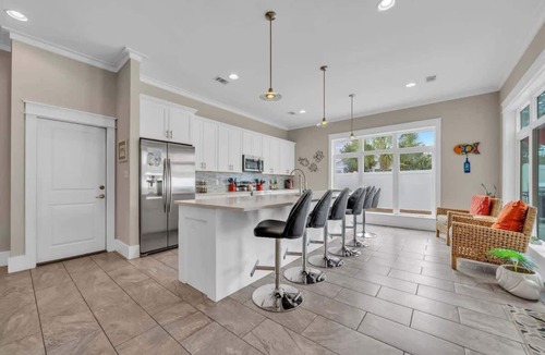 Emerald Waters Village House | Iorana II | 2 PM Check In! | Game Room | Private Pool | Sleeps 21, Huge Private Master Suite! | Gated Community with Amenities