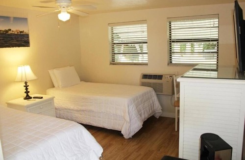 Little Torch Key Hotel | Island Getaway w/Access to Private Beach + Pool | Free Parking & Breakfast