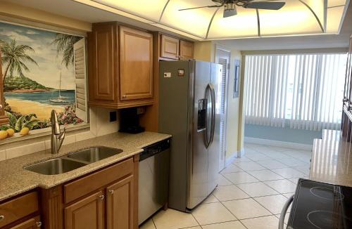 Siesta Key Apartment | Island House Beach Resort 16N