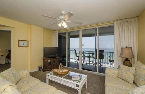 Fort Walton Beach Apartment | Island Princess Beach Resort by Panhandle Getaways