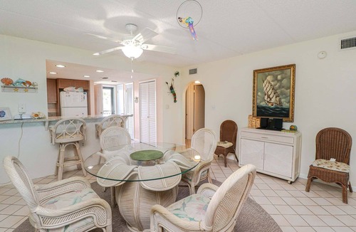 St. Augustine Beach Condo | Island South 5 Direct Oceanfront 2 Bed/2 Bath