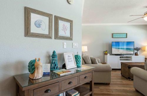 Fort Walton Beach House | Islander Beach Resort Condo Ocean Views Pool