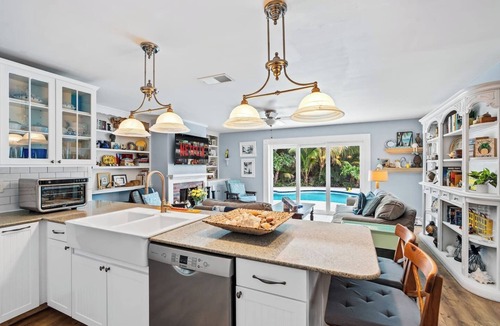 Delray Beach House | Its 5 O`clock Somewhere | Heated Pool & Firepit