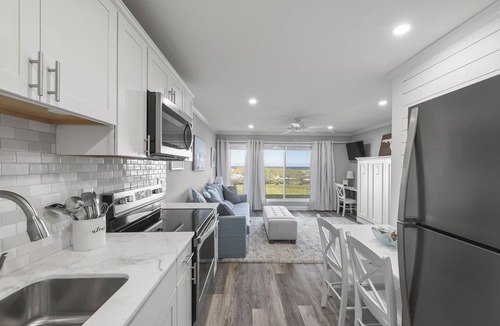 Jacksonville Beach Condo | Jacksonville Beach Front Paradise-Close to Mayo