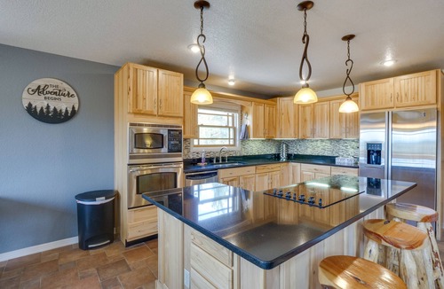 Indian Mountain Cabin | Jefferson Cabin w/Fire Pit & Sauna Near Hiking!