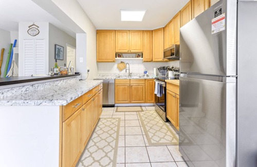 Beach Club Colony House | Jensen Beach Home: Walk to Beach Access!