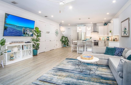 Islamorada House | Just relisted! Discounts on longer stays ~ Heart of Islamorada ~ Boat Dockage
